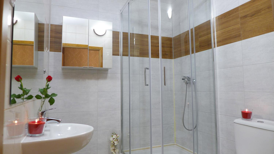 Bathroom, Wrzos & Belvedere, Kłodzko