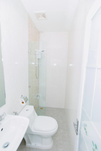 Bathroom 5, CREVICE HOTEL, Davao City