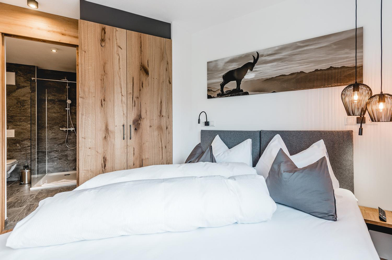 Cabin8 Alpine Flair Apartments, Schwaz