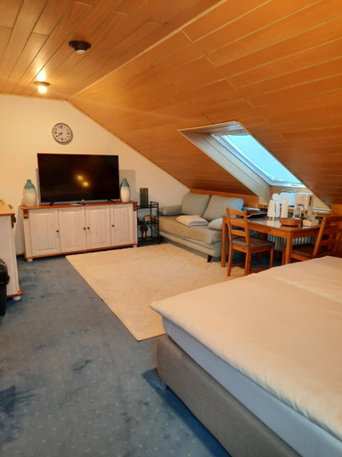 2, Privatzimmer in Augsburg-Haunstetten, Augsburg