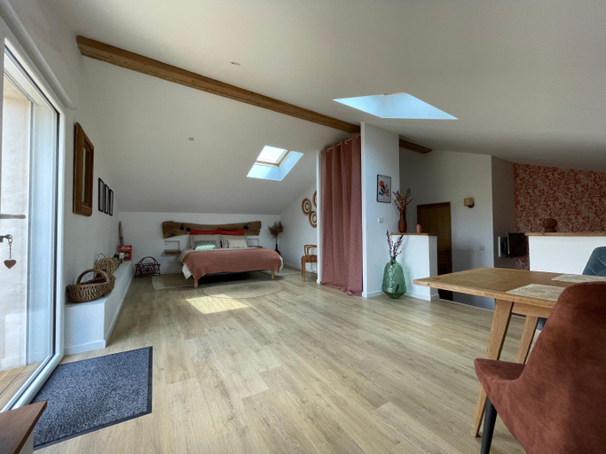 Others 2, Le clos des grandes rivieres, Charente-Maritime
