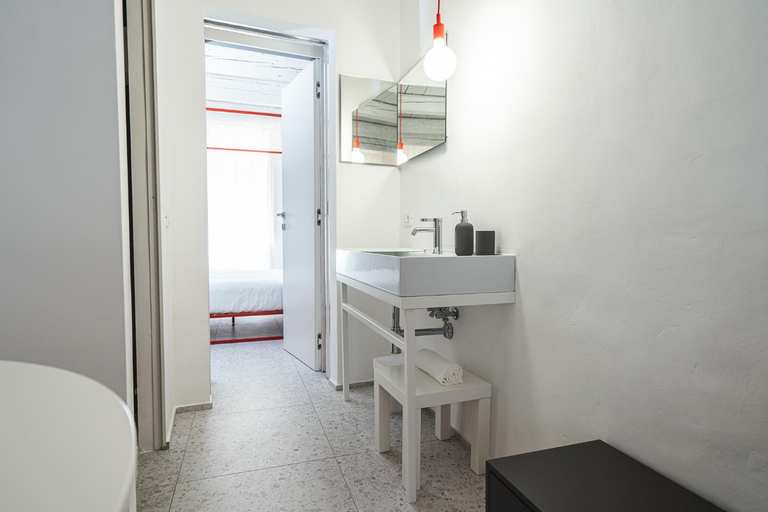 Others 3, Casa Valentina, Ancona