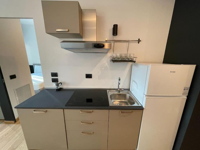 Others 4, BNB Capital Milano Central Station - Black, Milano