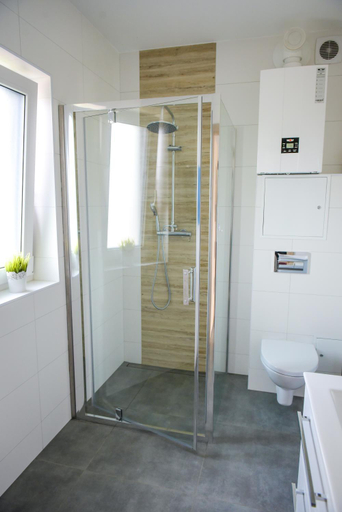 Bathroom 4, Sloneczne Wzgorze Zator, Oświęcim