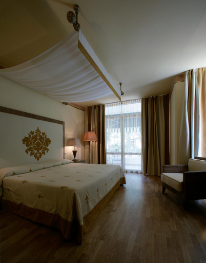 Bedroom 14