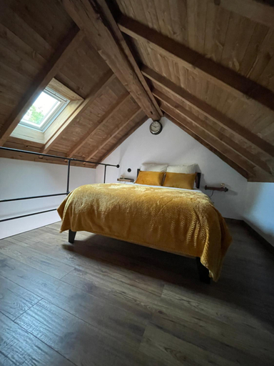 Bedroom 1, La Maison du Pere Pilon avec petit dejeuner, Val-d'Oise
