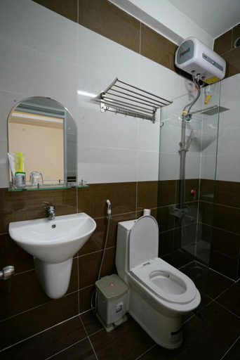 Bathroom 5, Minh Toan House, Đà Lạt