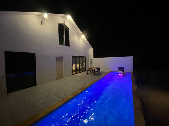 Sport & Beauty, Maze Pool Villa Resort, Mueang Kamphaeng Phet