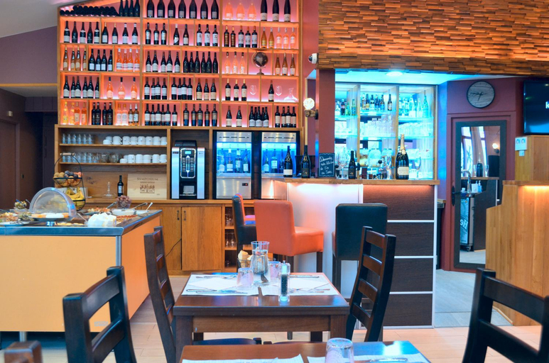 Food & Drinks 4, FH Confort Hotel Orleans Co'met, Loiret