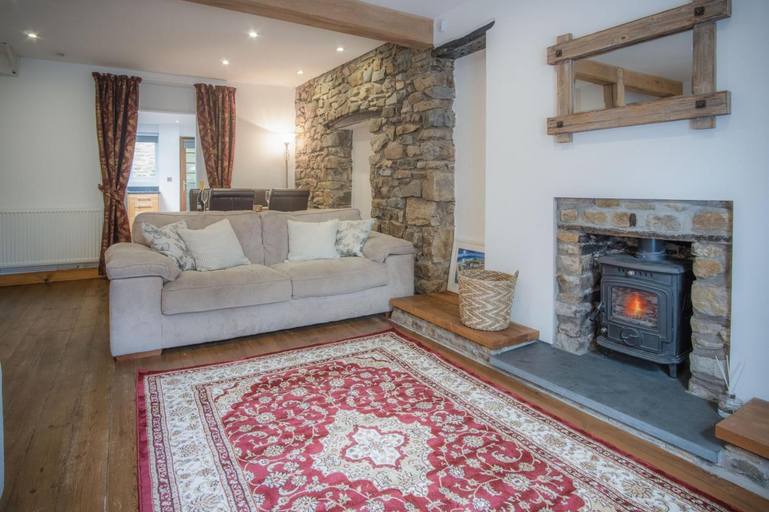 Others 5, Church Terrace - 3 Bedroom Cottage - Saundersfoot, Pembrokeshire