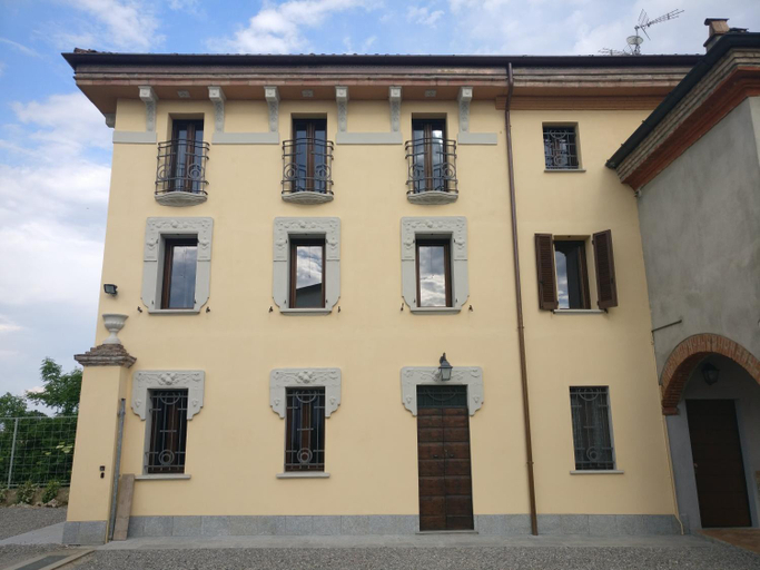 Others 2, B&B Molinetto, Piacenza
