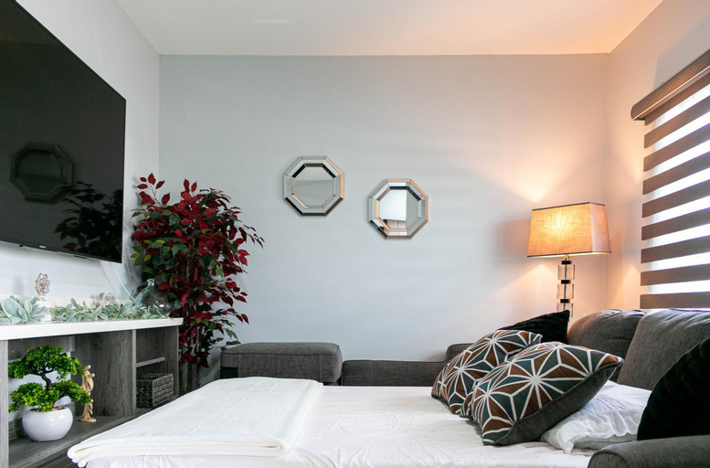 Bedroom 12