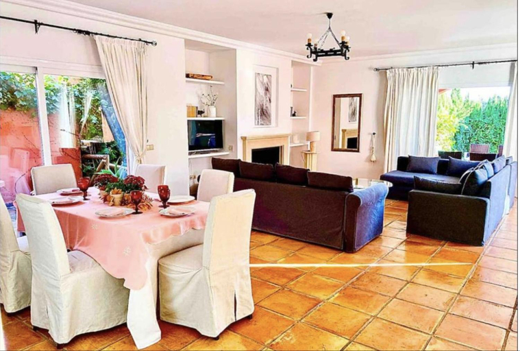 Facilities 5, Villa 9 La Alzambra-Puerto Banus, Málaga