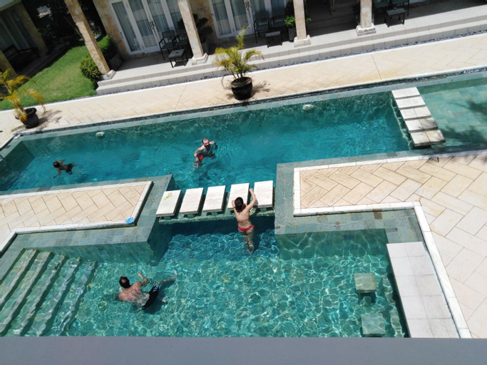 Swimming Pool 7