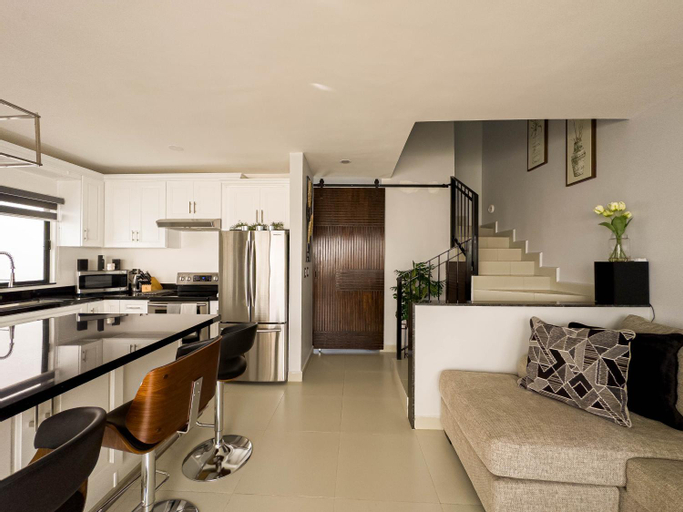 Dining Room 1