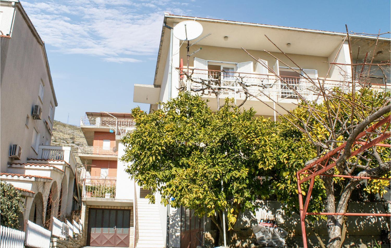 Others 3, Nice Apartment In Seget Donji With House Sea View, Seget
