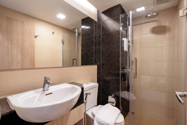 Bathroom 20