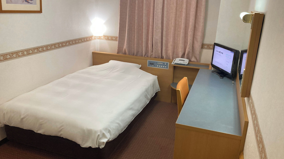 Bedroom 5, Hotel Alpha-One Iwakuni, Iwakuni