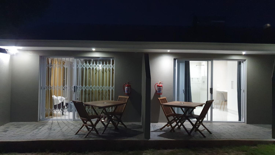 Others 3, Cape Winelands Business Villas, City of Cape Town