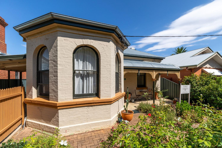 94 Best Studio Apartments, Wagga Wagga - Pt A