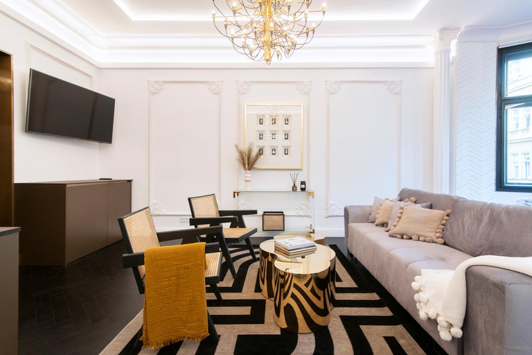 Others 5, Antique Glam Apartment in Old Town Prague, Praha 1