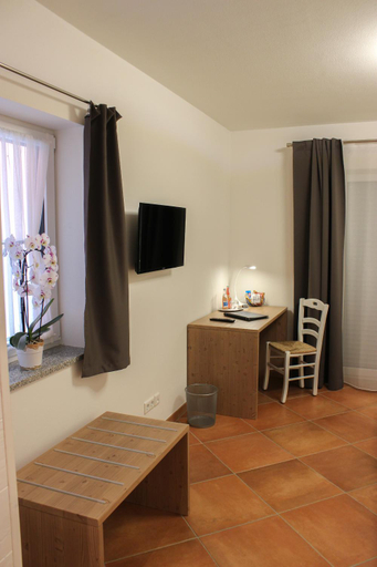 Others 5, Wirtsberg Pension & Cafe, Freising