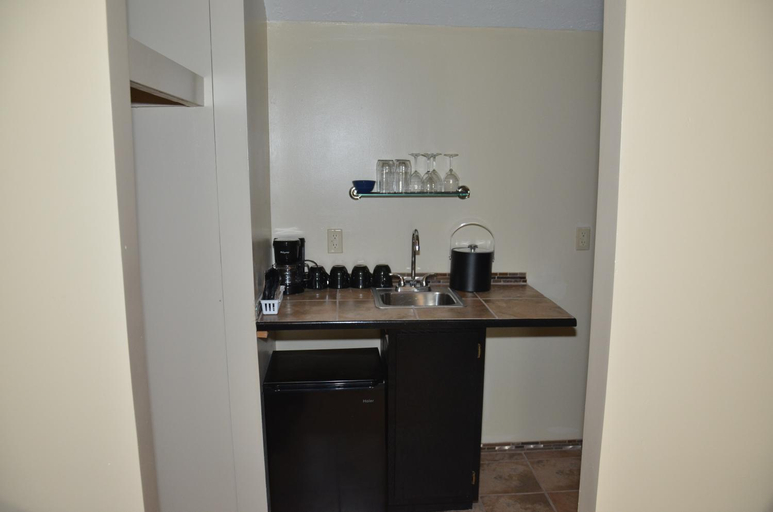 Dining Room 6