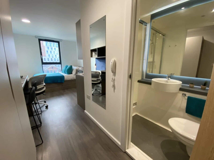 Bathroom, Modern Apartments in Hollis Croft Sheffield, Sheffield