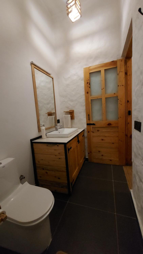 Bathroom 8