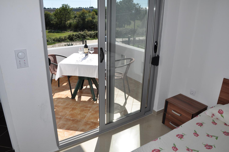Others 5, Apartments Perezaj II