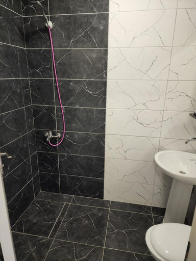 Bathroom 4, 216 Turkuaz Suit, Maltepe