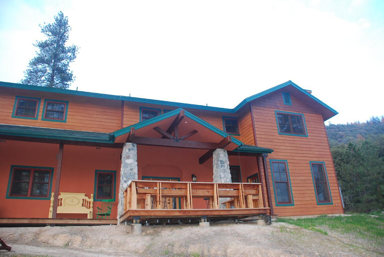 Others 1, Sierra Trails Inn, Mariposa