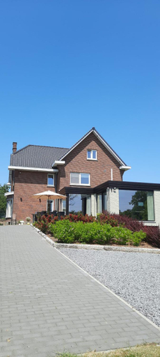 Others 5, B&B Gellick, Limburg