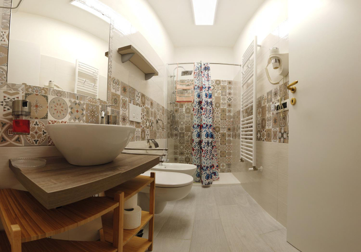 Bathroom 20
