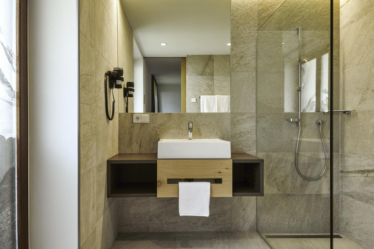 Bathroom 3, Hotel Obermoosburg, Bolzano