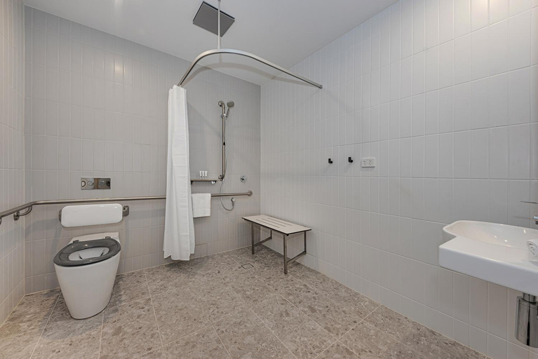 Bathroom 26