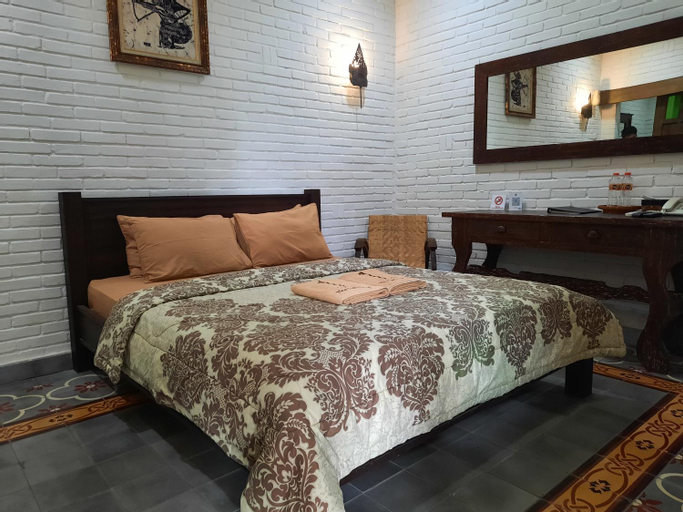 Bedroom 13