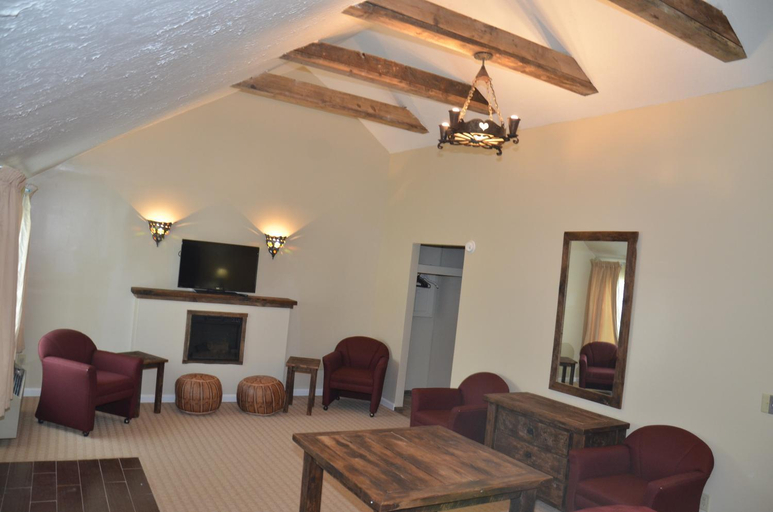 Dining Room 2