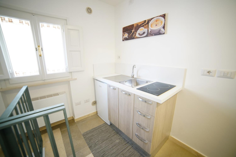 Others 4, Rizzi Residence, Matera