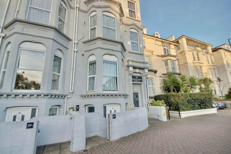 Exterior & Views, Southsea Apartment-Parking-Pool-Hot tub, Portsmouth