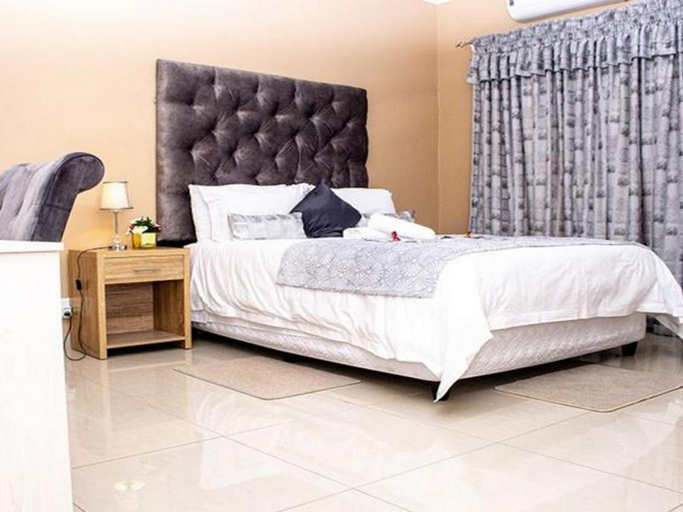 Bedroom 2, Belz Boutique Hotel, Sisonke
