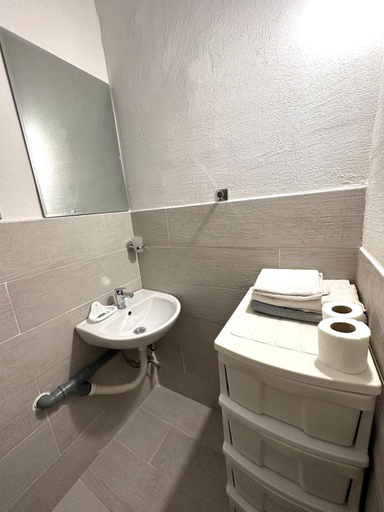 Bathroom 3, Apartments Simovic