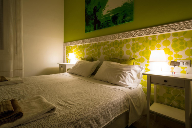 Others 2, B&B DormiRe Bologna, Bologna