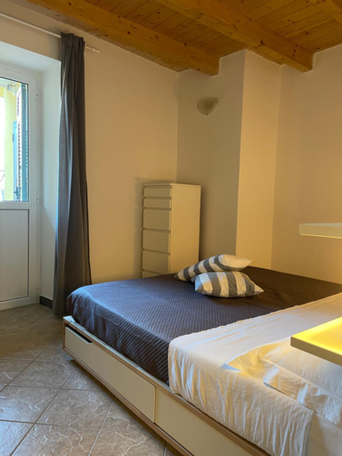 Bedroom 27