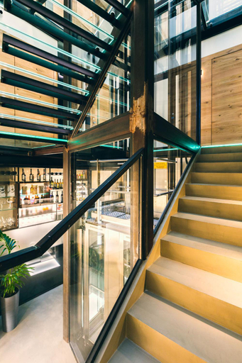 Public Area 2, DOMUS CAVOUR Rooms&Suites, Sondrio