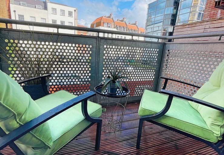 Others 4, Flat 4 Pembroke Court, Bristol