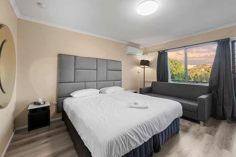 Bedroom 3, S1 Motel, Brisbane