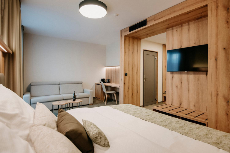 Bedroom 3, RM Hotel Wellness & Congress, Prievidza