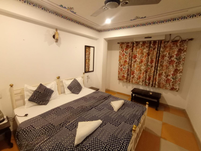 Bedroom 3, Little Peepal House, Udaipur