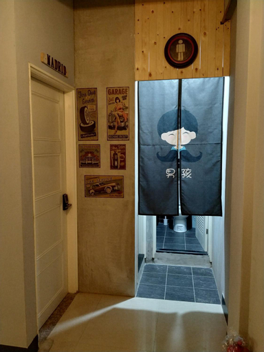 Bathroom 10